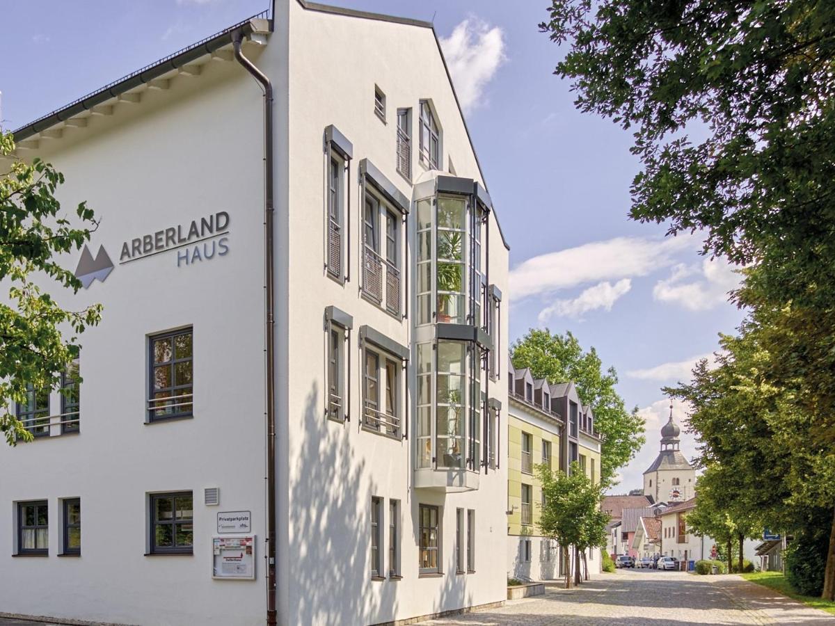 ホテル Arberland Tagungshaus レーゲン エクステリア 写真